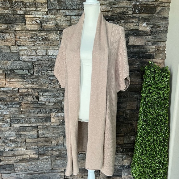 LOFT Jackets & Blazers - LOFT Tan Knit Cardigan